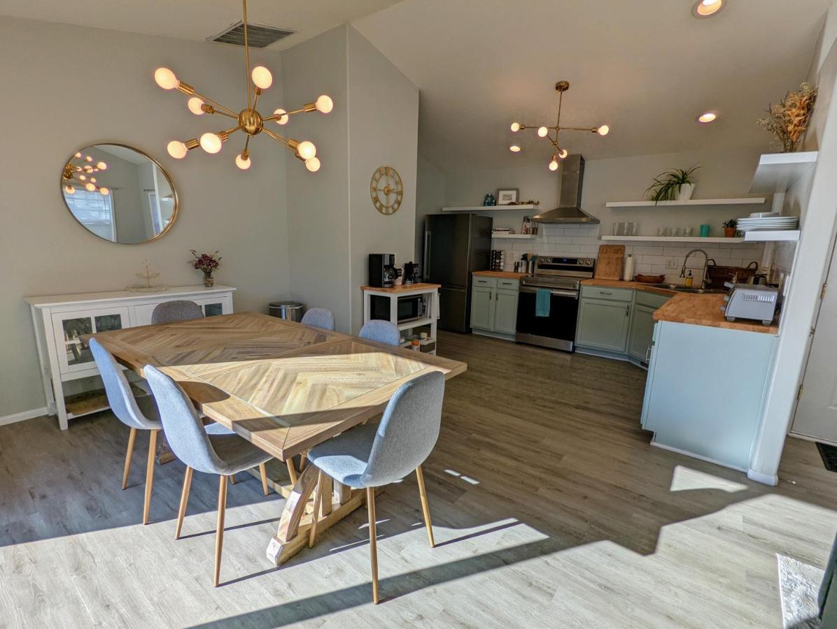 Contemporary 2-Bedroom Close To Downtown, Dining ยูจีน ภายนอก รูปภาพ